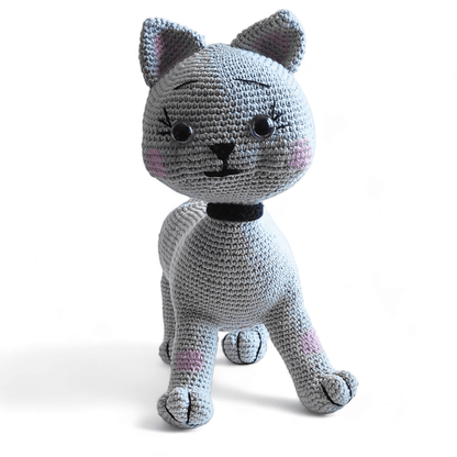 El Yapımı Gri Amigurumi Örgü Kedi – Sevimli ve Yumuşak Oyuncak Kedi